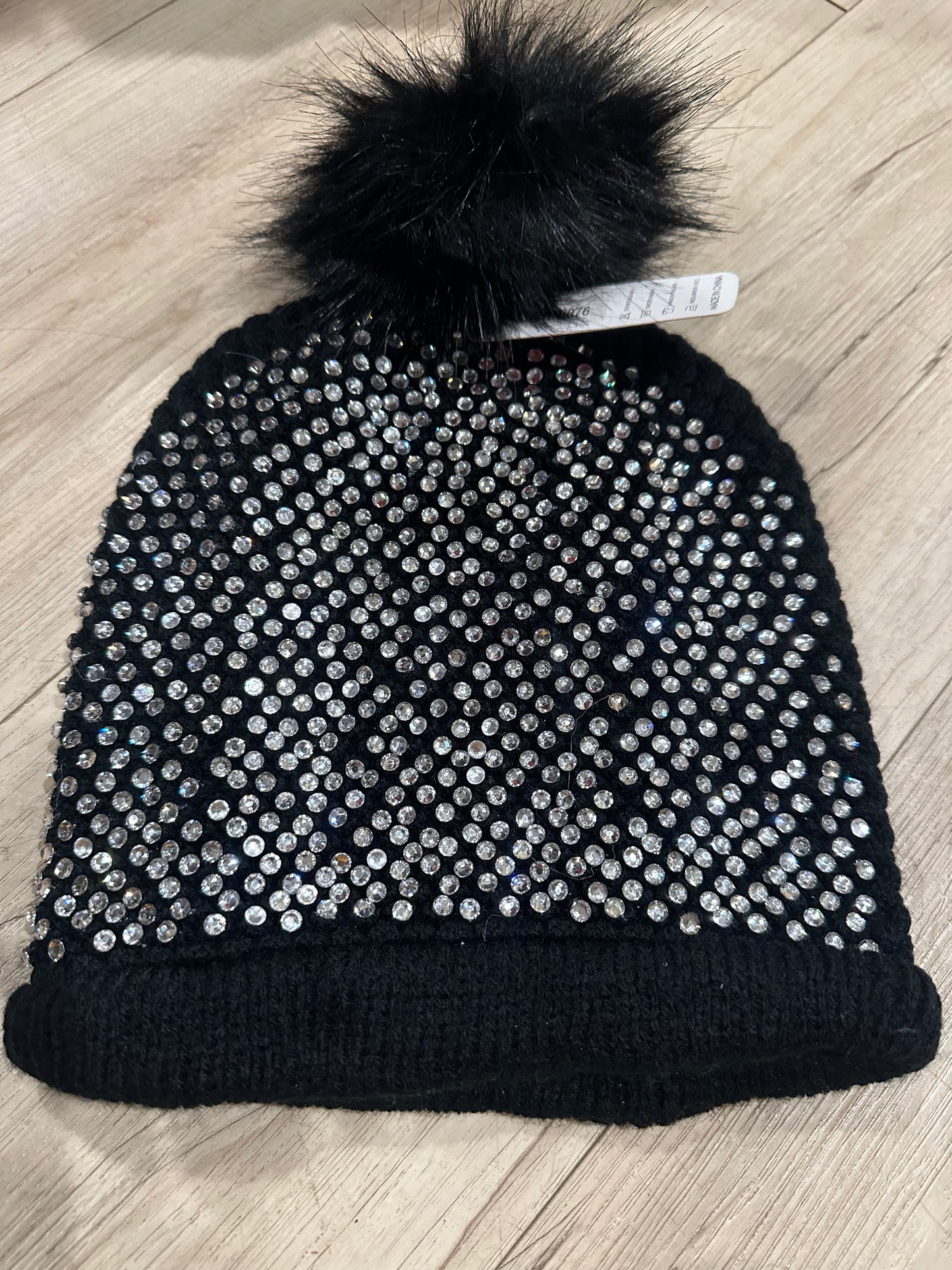 Winter SnowFlake Black Hat