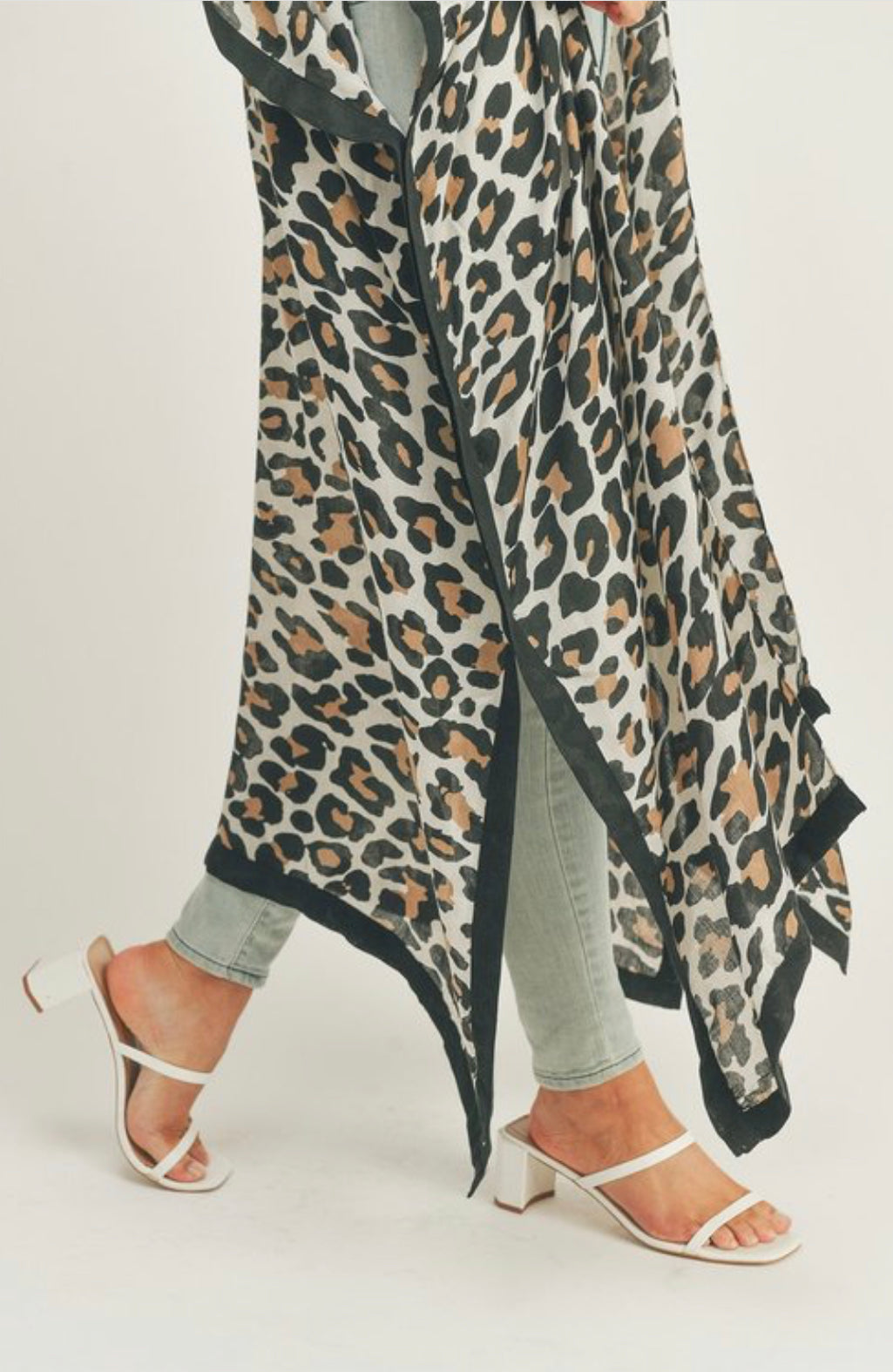 Leigh Leopard Kimono