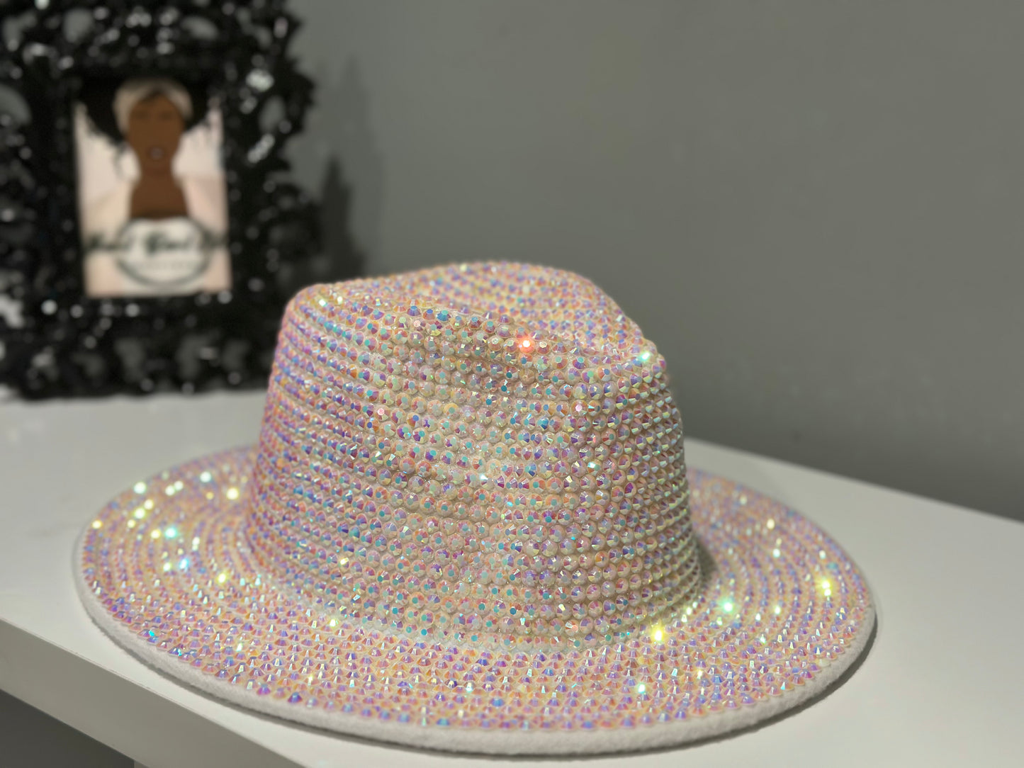 Billie Brim - Iridescent/Pink