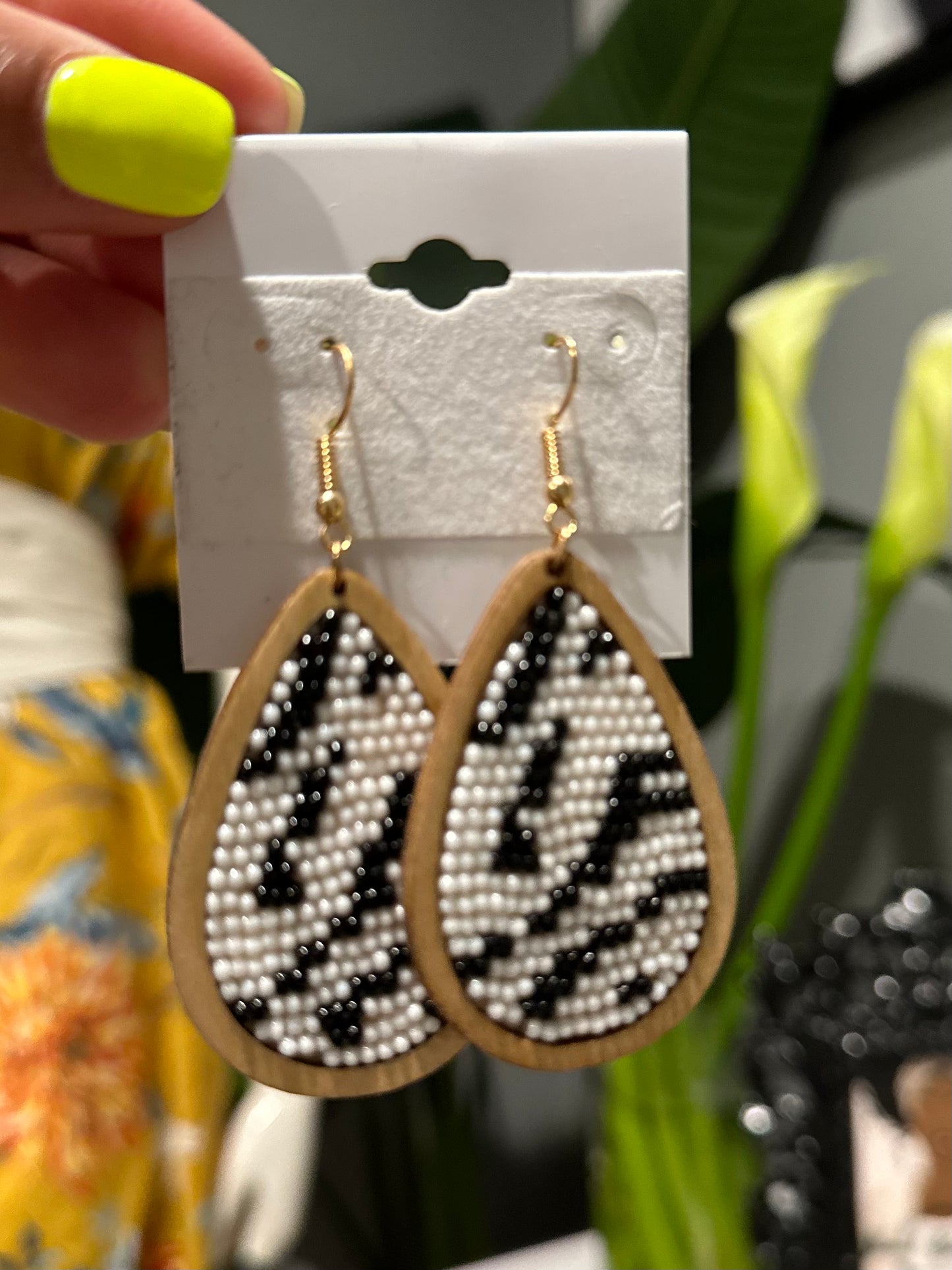 Sissy Black & White Earrings