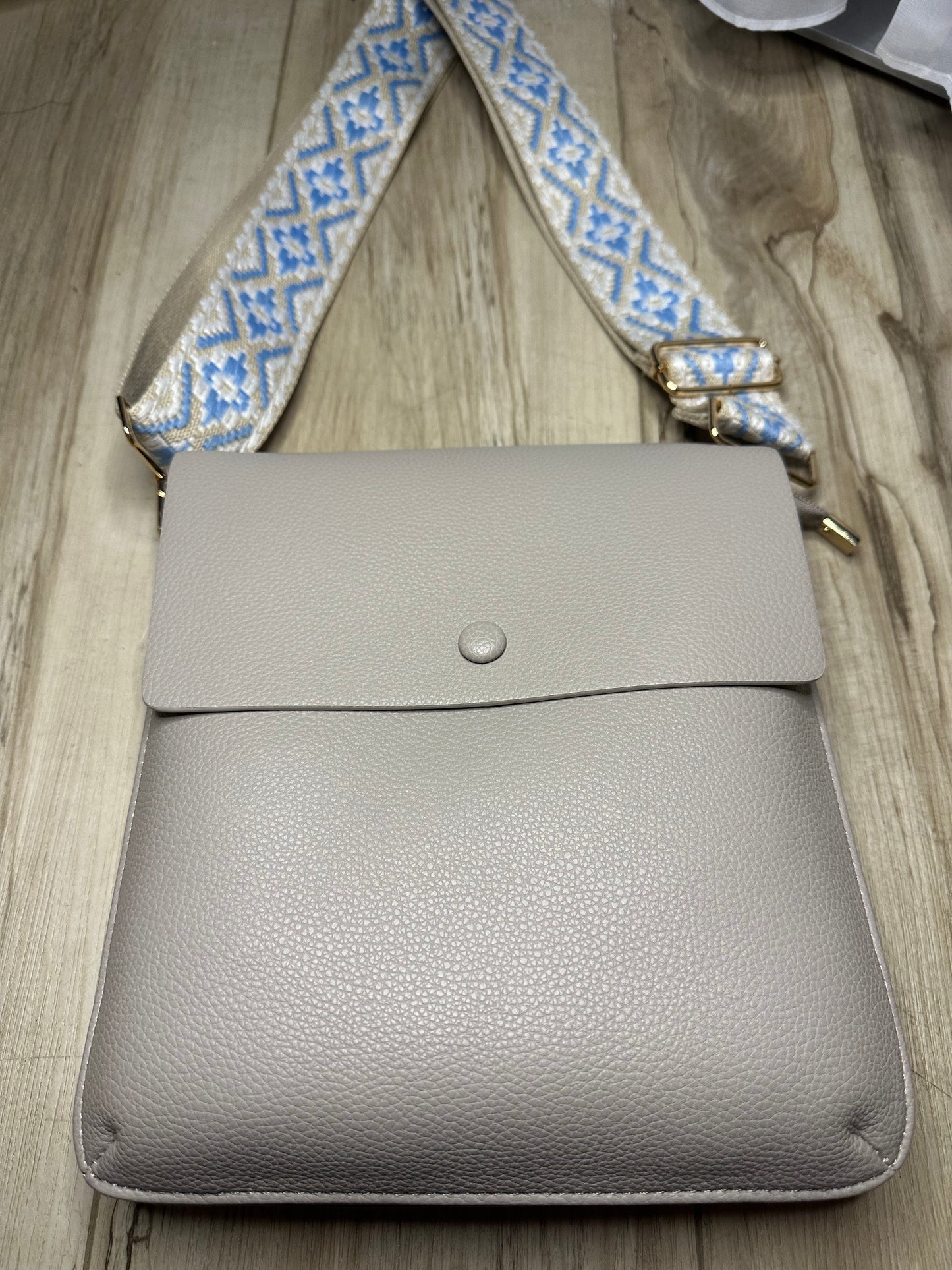 Nelly Crossbody - Clay Grey